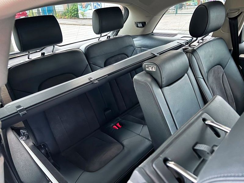 Audi Q7 • 2012 • 220,000 km 5