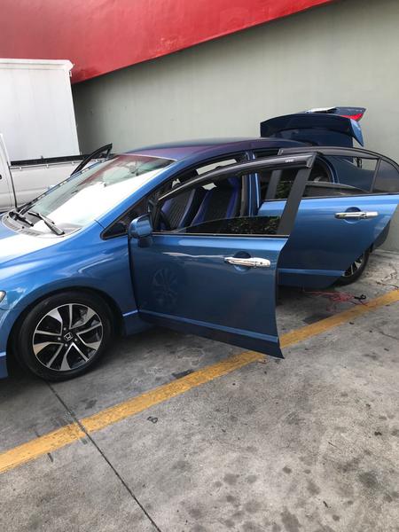 Honda Civic • 2009 • 80,000 km 2