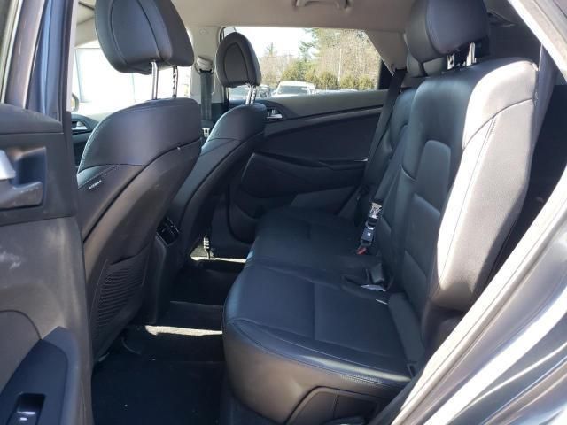 Hyundai Tucson • 2016 • 10,000 mi 9