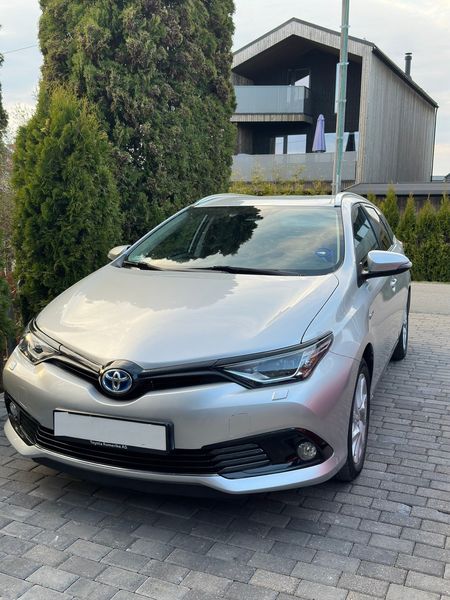 Toyota Auris • 2018 • 90,000 km 1