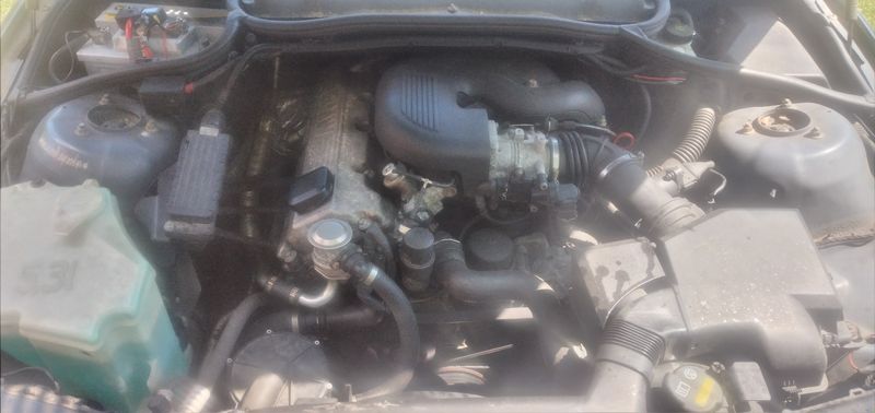 BMW 316i • 2006 • 280,000 km 1