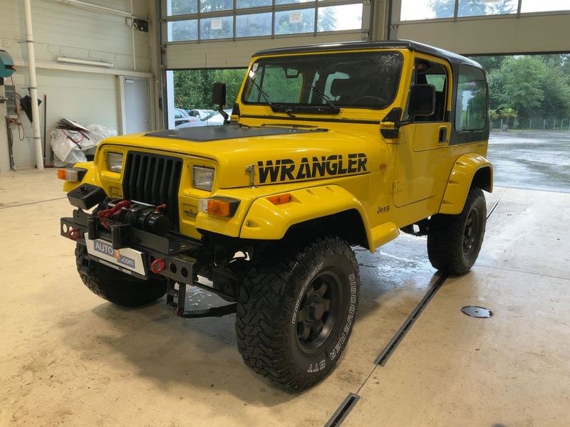 Jeep Wrangler • 1992 • 150,000 km 10