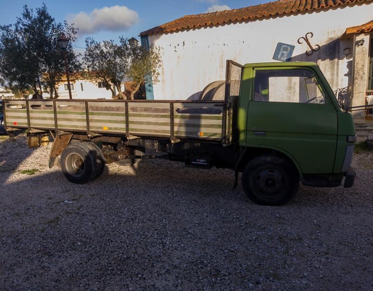 Daihatsu Delta • 1978 • 115,000 km 2