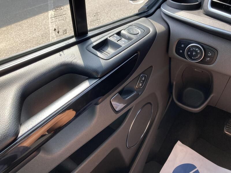 Ford Tourneo Custom • 2021 • 79,856 km 19