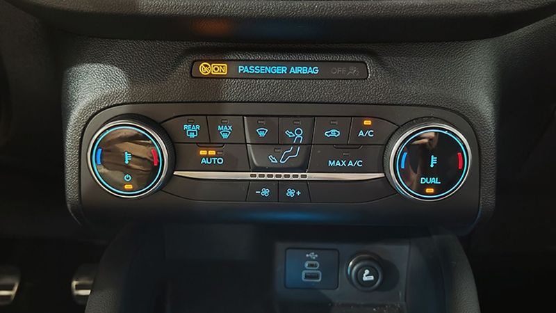 Ford Kuga • 2023 • 15,372 km 33