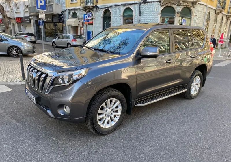 Toyota Land Cruiser • 2016 • 115,000 km 1