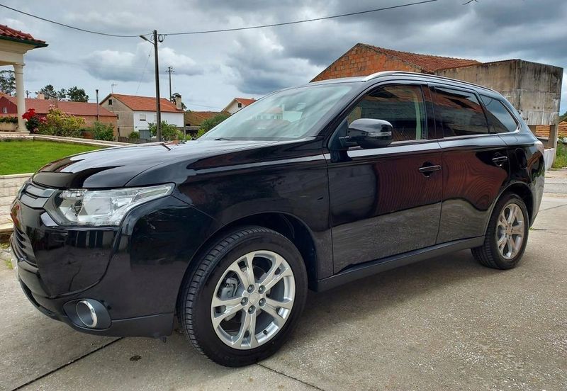 Mitsubishi Outlander • 2015 • 169,999 km 2