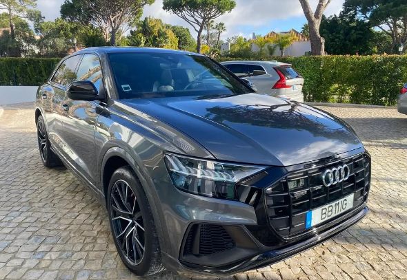 Audi Q8 • 2023 • 24,442 km 1