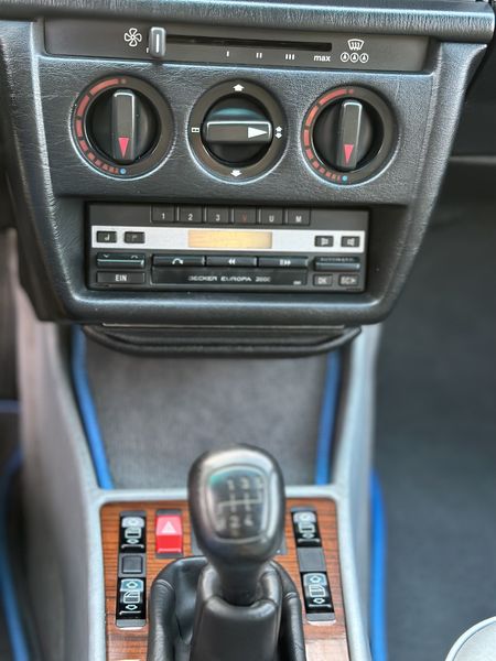 Mercedes-Benz 190 D • 1989 • 141,000 km 17