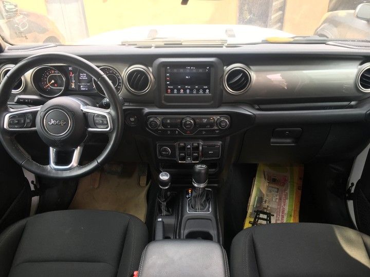 Jeep Wrangler • 2019 • 21 km 3