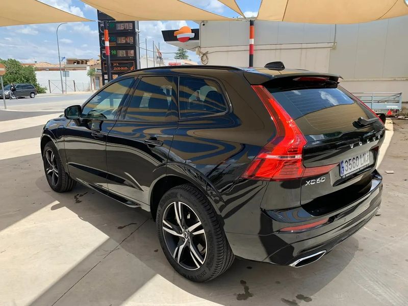 Volvo XC60 • 2021 • 82,000 km 3