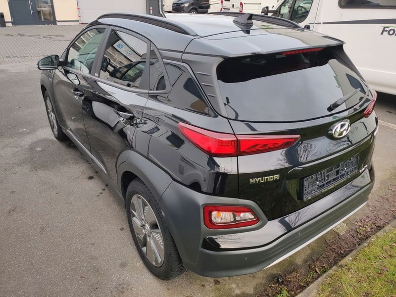 Hyundai Kona • 2020 • 19,500 km 4