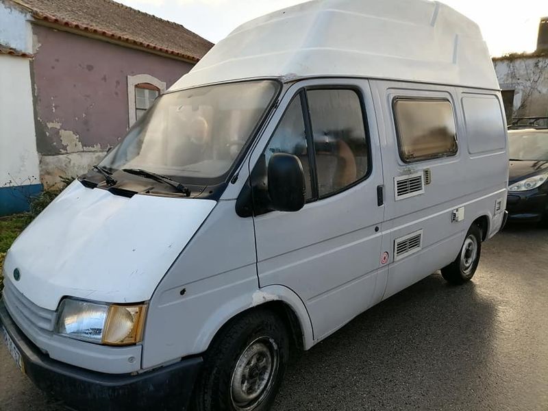 Ford Transit Bus • 2000 • 102,000 km 1