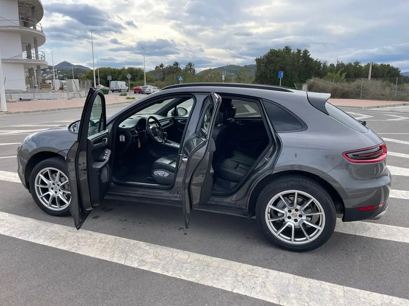 Porsche Macan • 2014 • 193,000 km 11
