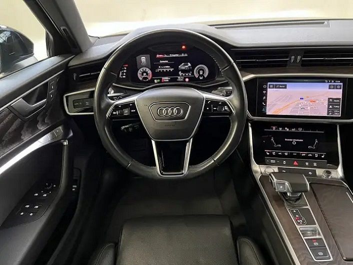 Audi A6 • 2019 • 183,000 km 4