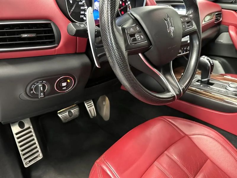 Maserati Levante • 2017 • 128,000 km 3