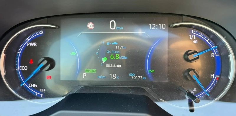 Toyota RAV4 • 2020 • 71,000 km 11