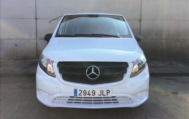 Mercedes-Benz 115 • 2016 • 192,500 km 4