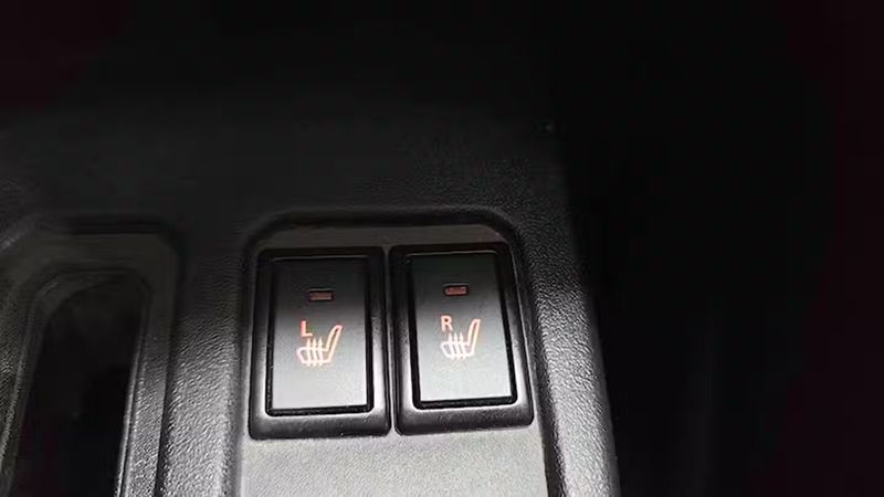 Suzuki Jimny • 2023 • 33,649 km 12