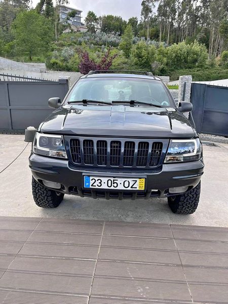 Jeep Grand Cherokee L • 2000 • 311,000 km 1