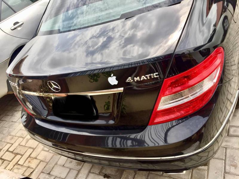 Mercedes-Benz C • 2011 • 93,020 km 9