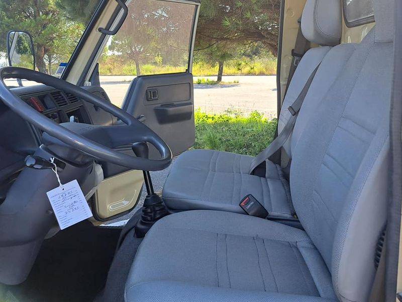 Toyota Dyna • 2000 • 69,000 km 2