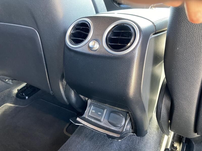 Mercedes-Benz GLC • 2022 • 62,491 km 23