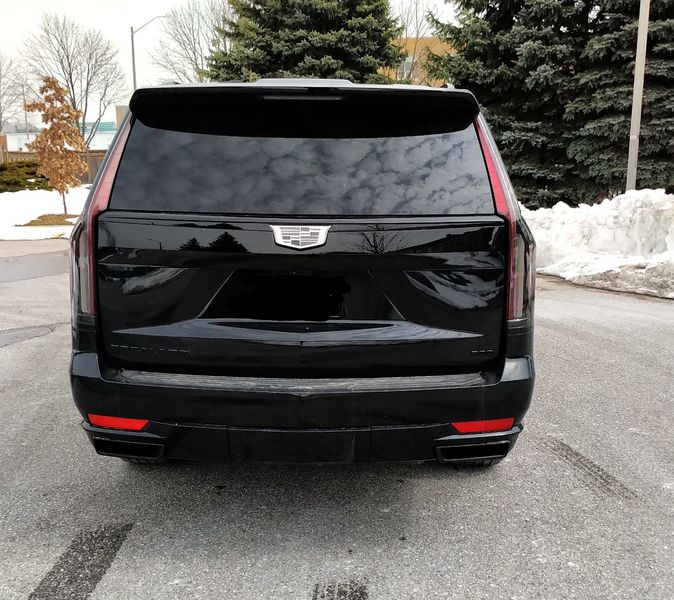 Cadillac Escalade • 2023 • 100 km 5