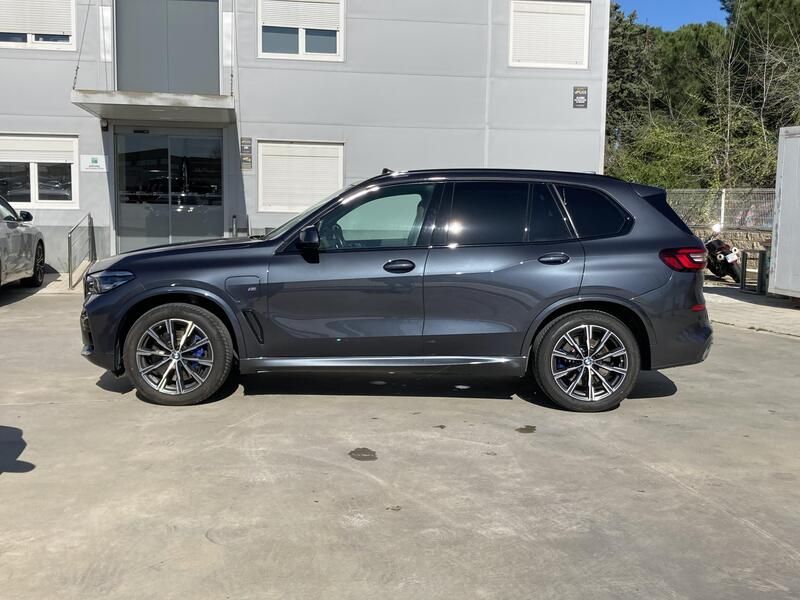BMW X5 • 2021 • 68,878 km 2