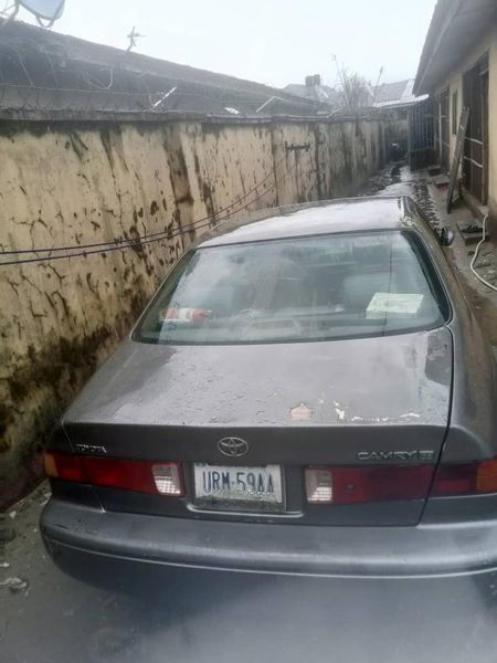 Toyota Camry • 2001 • 100 km 3
