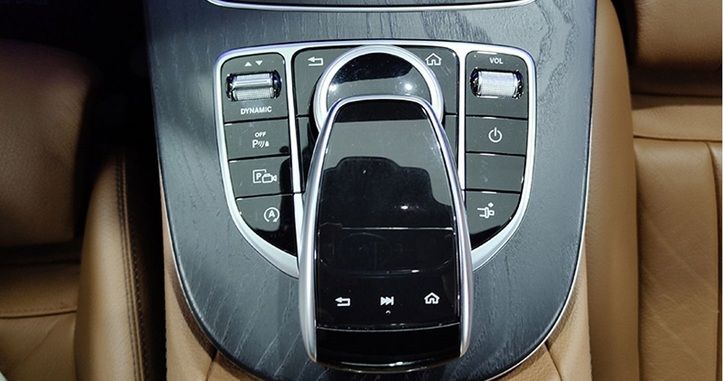 Mercedes-Benz E • 2017 • 77,725 km 2