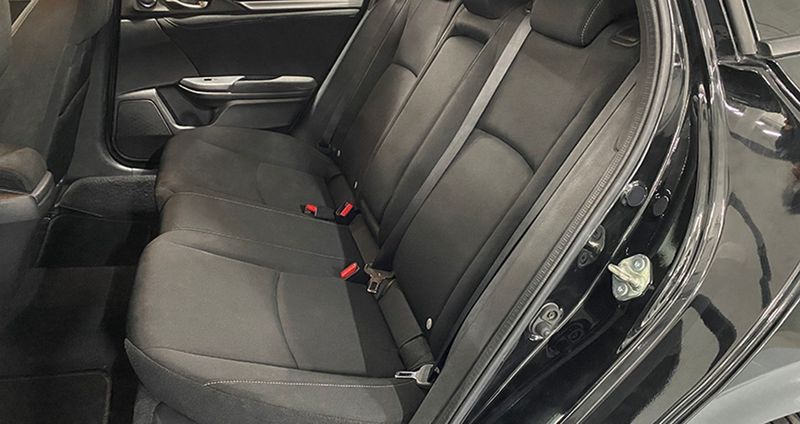 Honda Civic • 2018 • 72,500 km 7