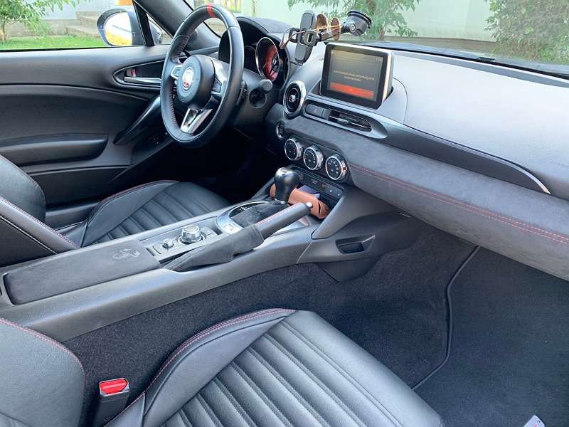 Alfa Romeo Spider • 2017 • 74,800 km 10