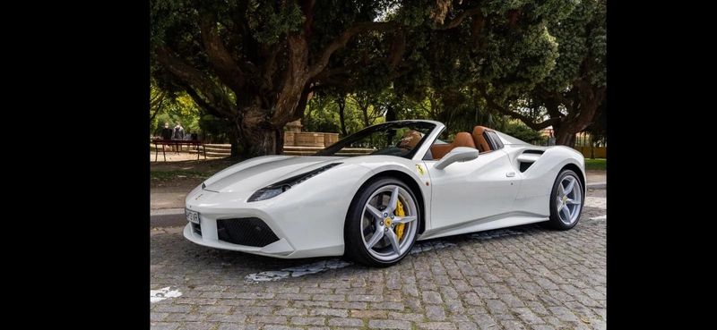 Ferrari 488 Spider • 2018 • 10,500 km 1