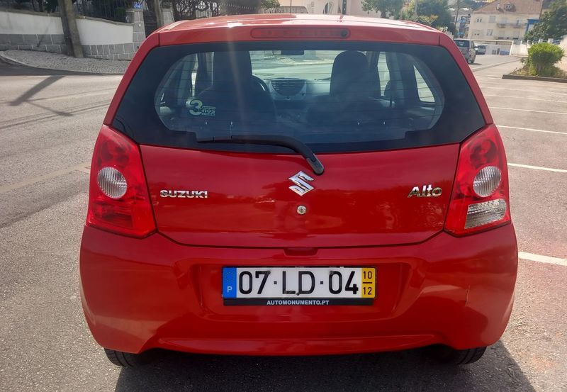 Suzuki Alto • 2010 • 90,200 km 5