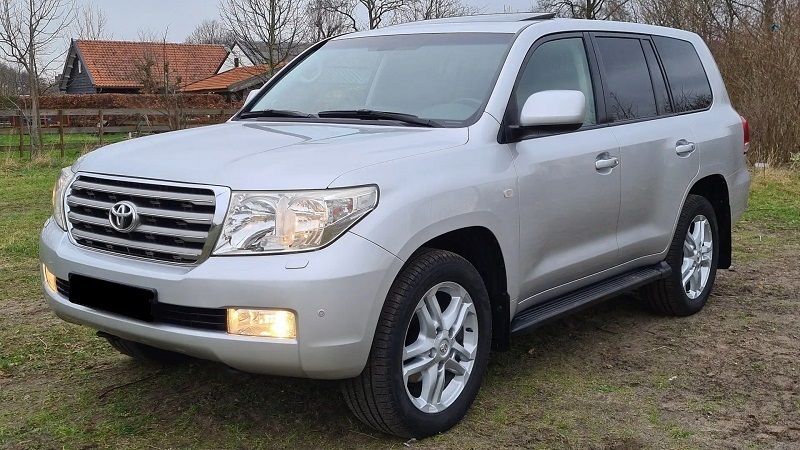 Toyota Land Cruiser • 2008 • 274,000 km 1