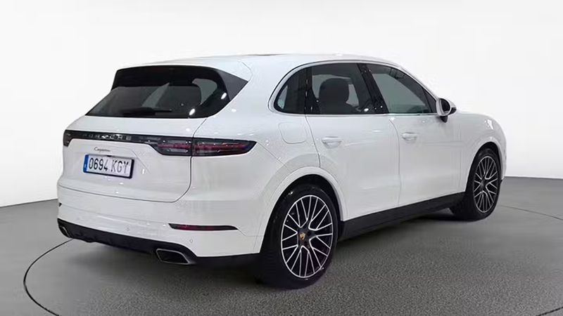 Porsche Cayenne • 2018 • 88,242 km 9