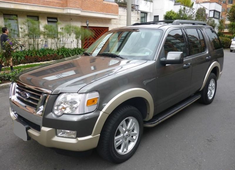 Ford Explorer • 2009 • 146,000 km 1