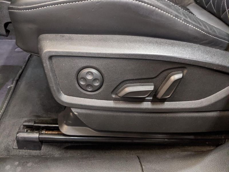 Audi Q5 • 2018 • 101,100 km 2