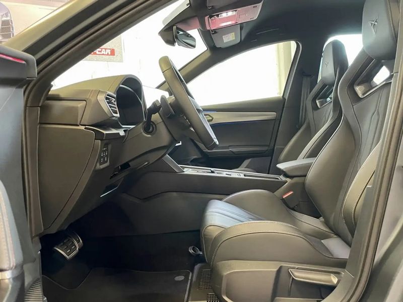 Seat Leon • 2022 • 13,900 km 12