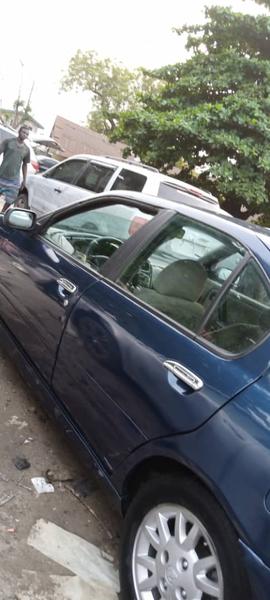 Nissan Primera • 2000 • 90,000 km 2