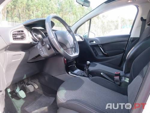 Citroën C3 • 2014 • 93,000 km 6