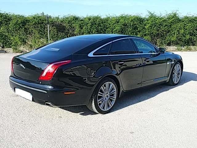 Jaguar XJ • 2010 • 225,000 km 15