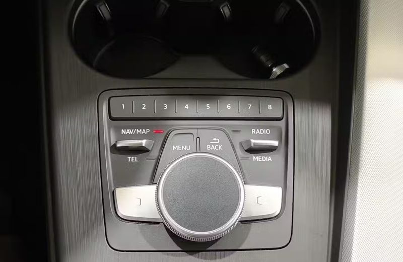 Audi A5 • 2020 • 35,895 km 13