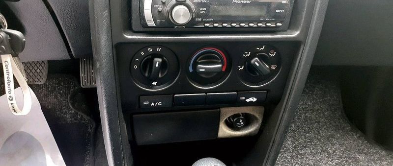 Honda Civic • 1999 • 200,000 km 6