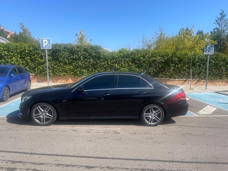 Mercedes-Benz E-Class • 2014 • 265,000 km 1