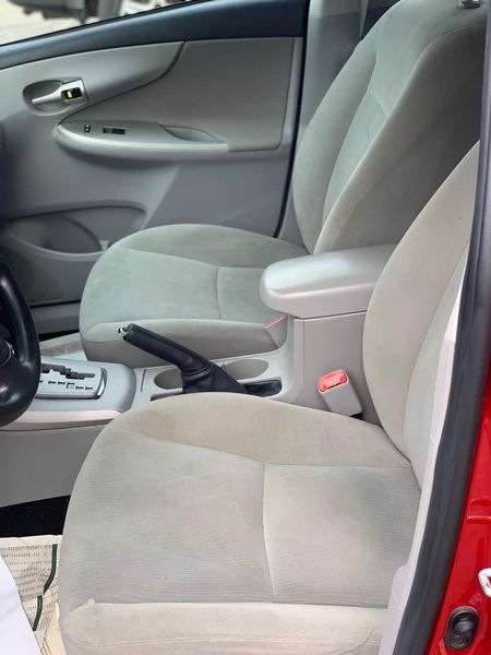 Toyota Corolla • 2013 • 2 km 2