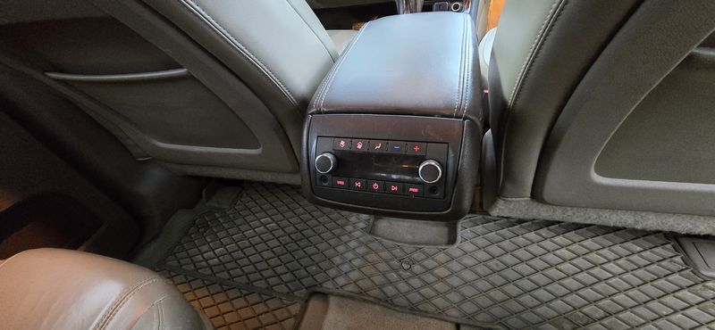 GMC Acadia • 2016 • 107,000 km 13