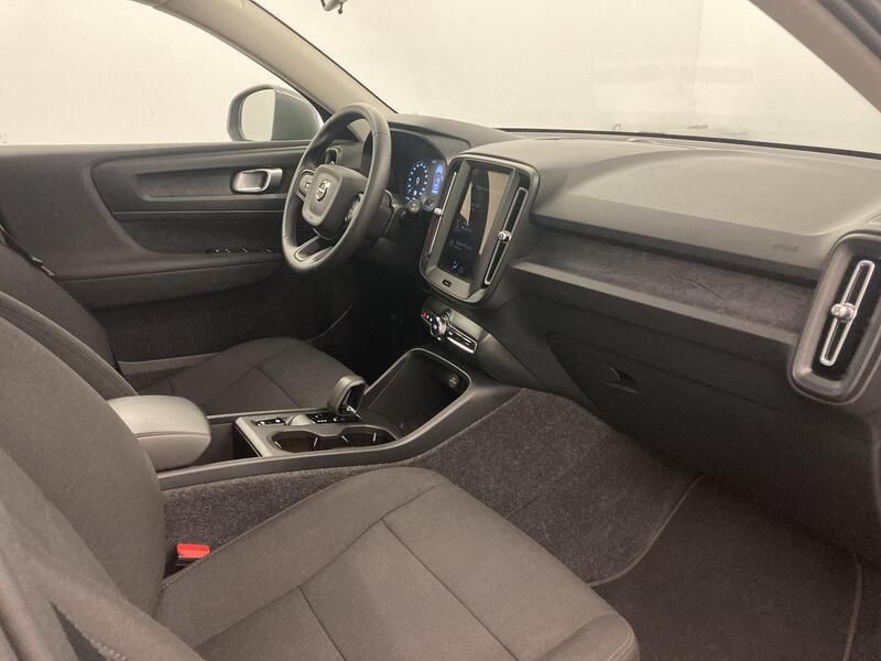 Volvo XC40 • 2024 • 32,805 km 22