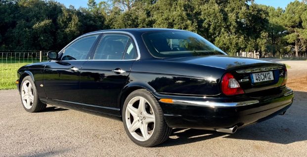 Jaguar XJ • 2006 • 110,000 km 3